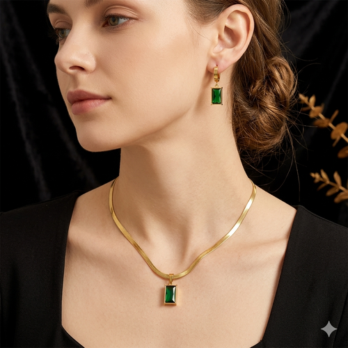 18K Gold Necklace & Earrings Set – Luxury Fine Jewellery